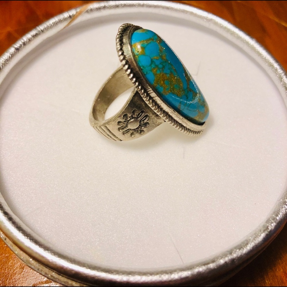 🌹RING 🌹 - Picture 4 of 4